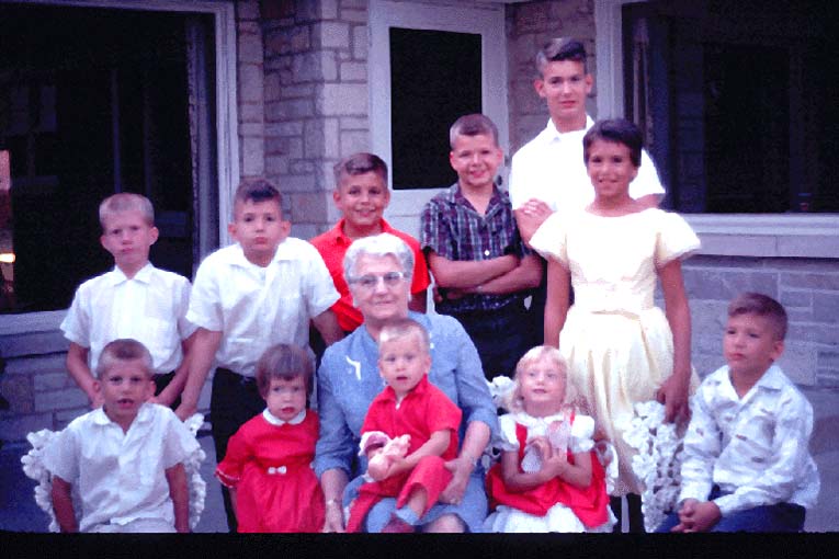 1962_Minnie_grandchildren.gif_4