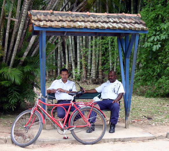 08_Botanic_Garden_Police